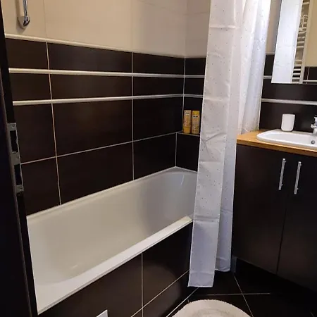 Sunlight Free Parking